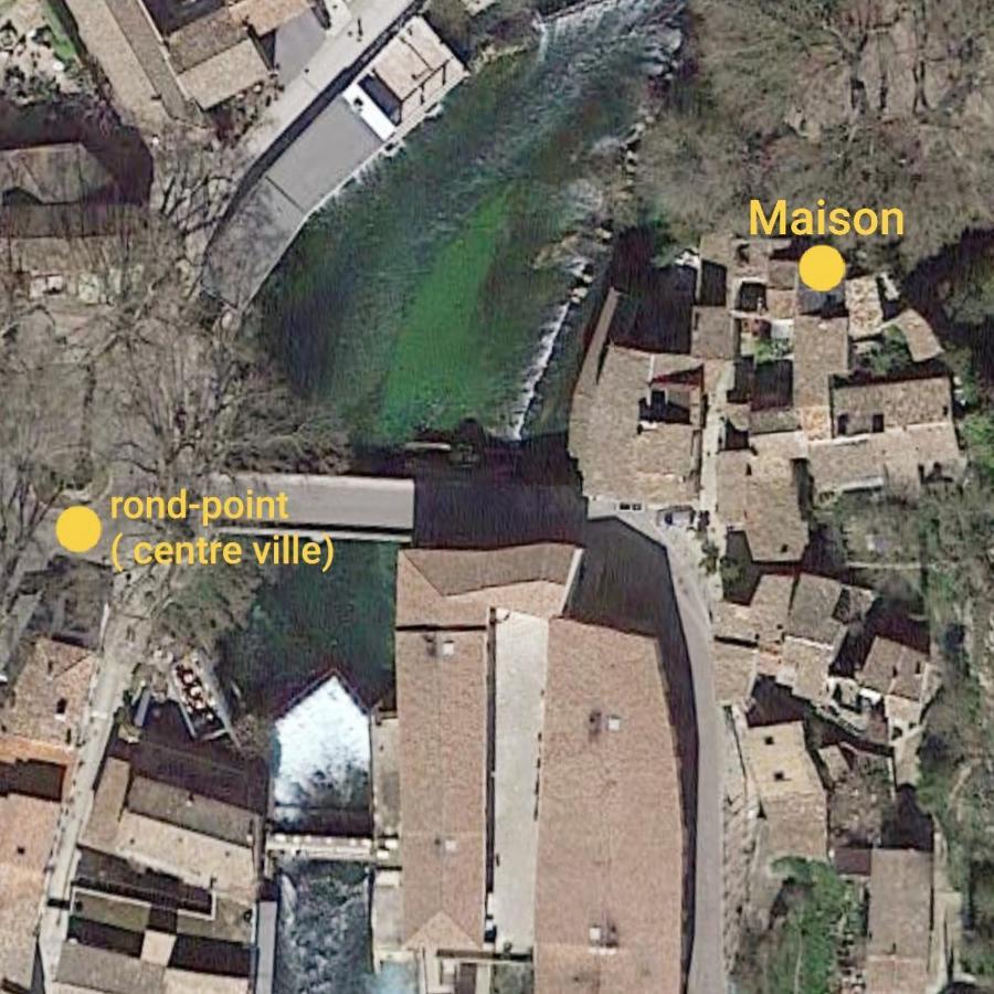 Maison Au Coeur De Fontaine De Vaucluse, Nichee Sur Le Rocher Et Surplombant La Sorgue Exterior foto